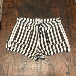 Forever21 - Premium Denim - Women’s Shorts - Size 26